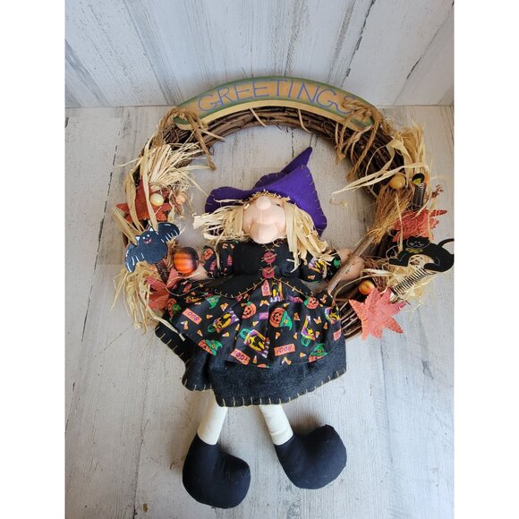 Vintage greetings witch wreath hanging Halloween home decor prop - Picture 1 of 10
